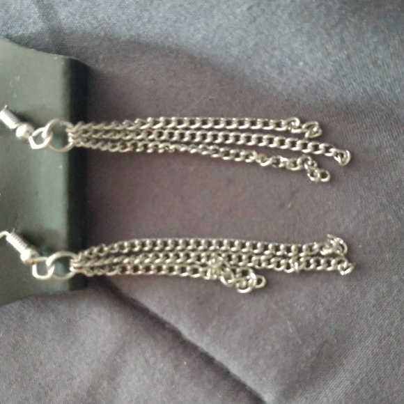 Paparazzi Silver-tone Chain Earrings - Picture 3 of 4
